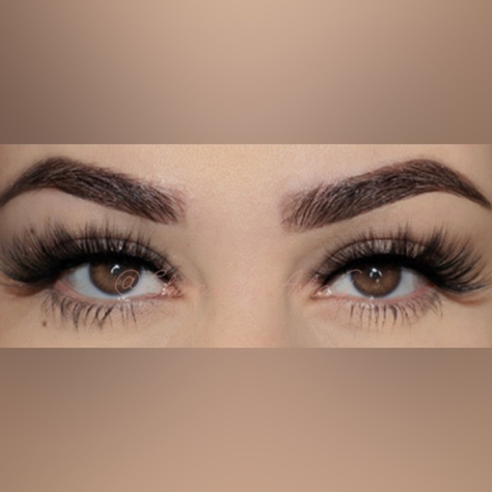 “I’m Her” Strip Lashes